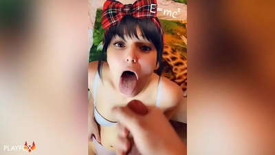 高中女生從同學口中第一次射精